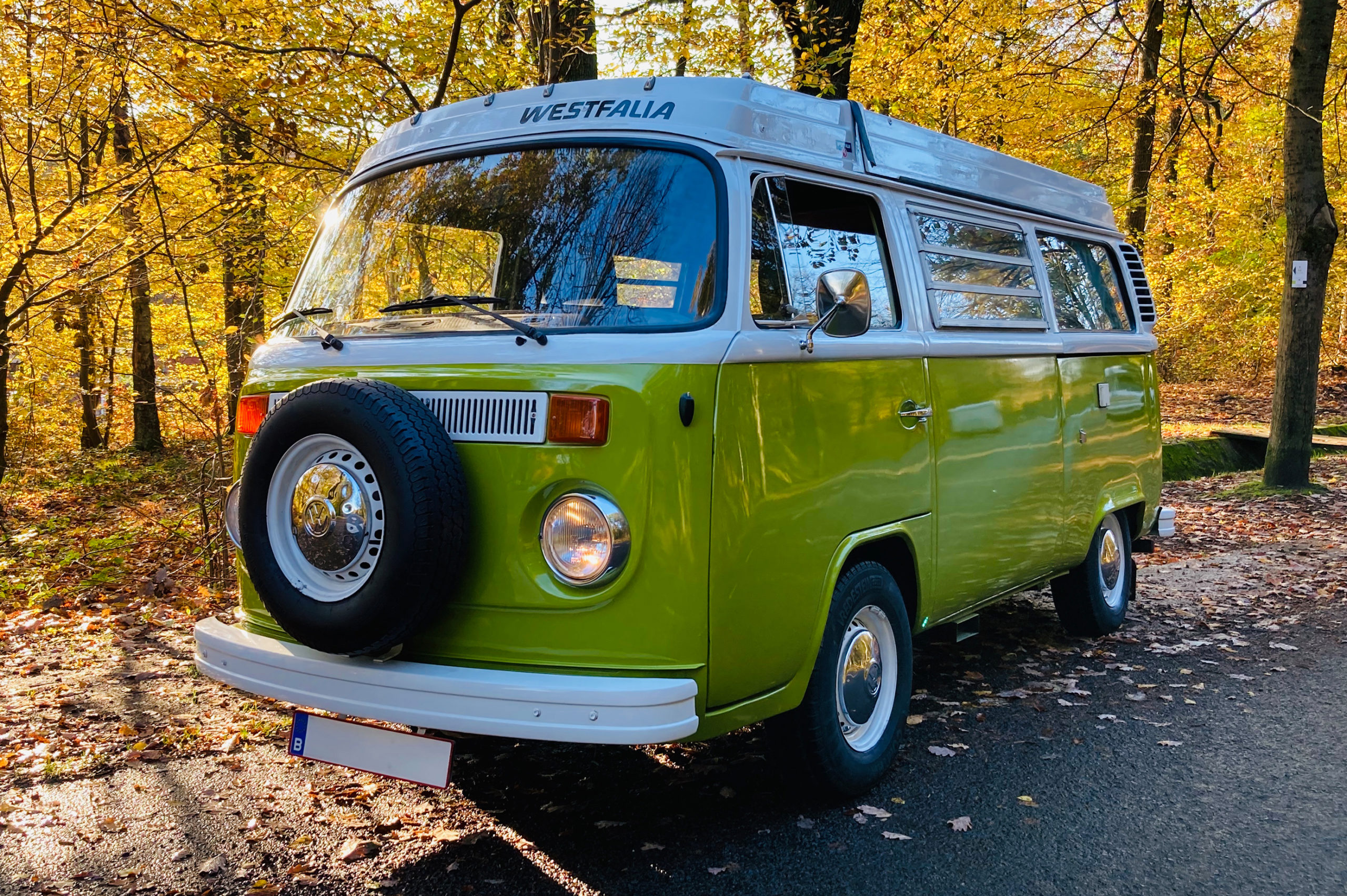 Phot d'un combi VW T2 de 1978 - bus à 8 places